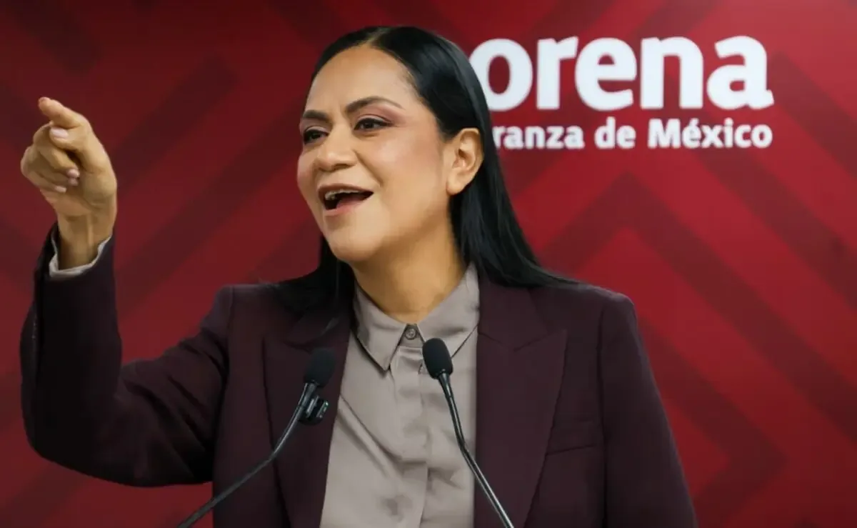 La lideresa de Morena cuestiona la estrategia del PAN de buscar apoyo en el exterior en lugar de con la ciudadanía.