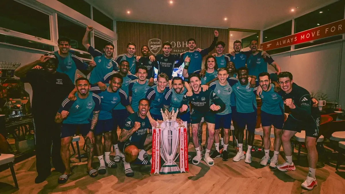 El equipo londinense disfrutó su victoria tras un largo período sin campeonatos.
