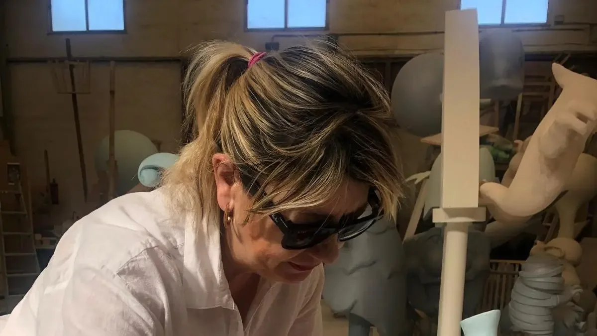 Doce artistas se unen para recaudar fondos y apoyar a niños con cardiopatías en La Ceràmica.