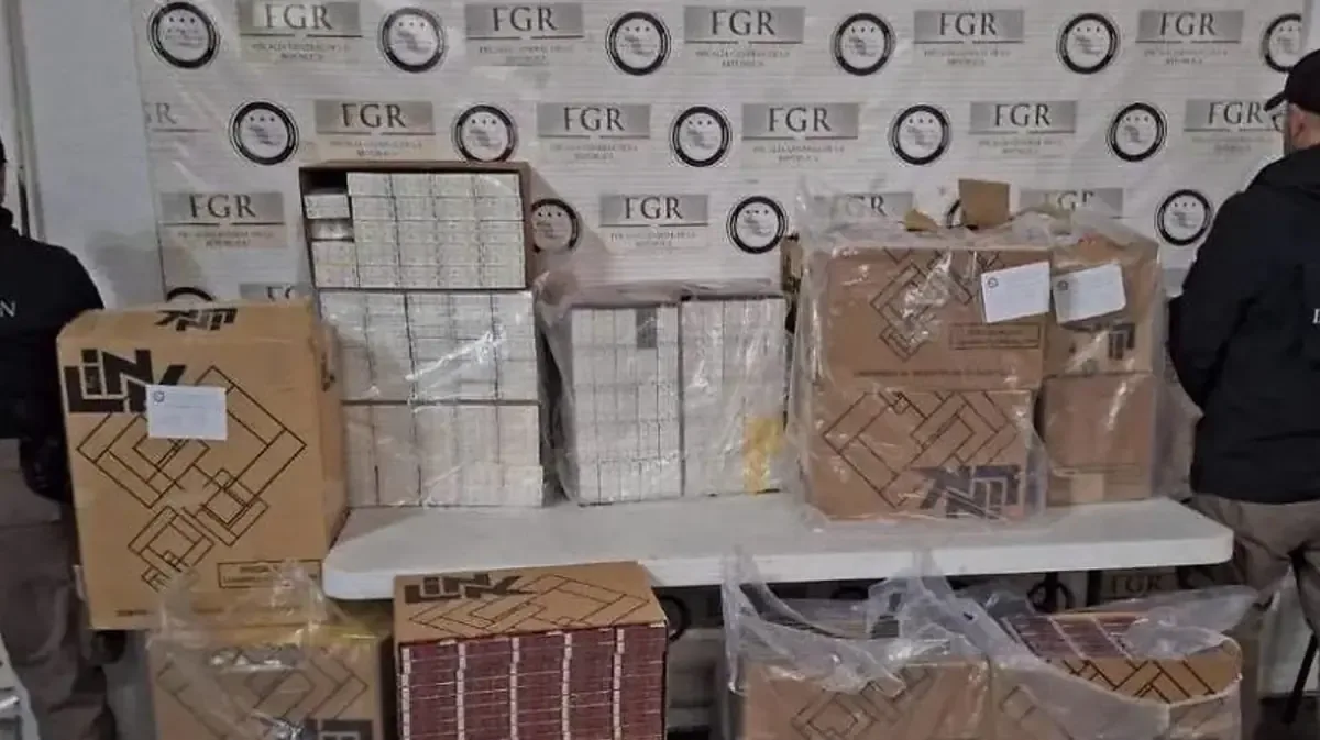 Un operativo conjunto resultó en el aseguramiento de contrabando y droga en el transporte público.