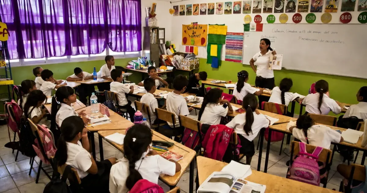 Los seguros educativos garantizan la continuidad del estudio de los hijos ante la pérdida de ingresos.