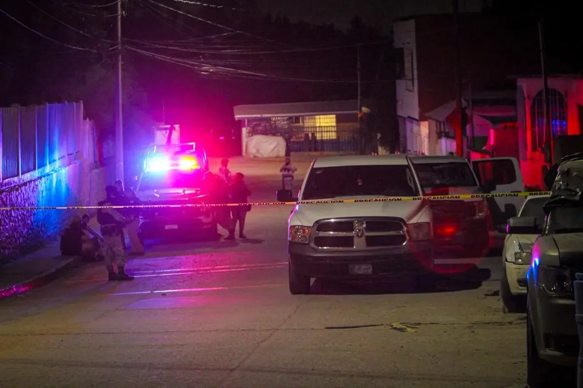 Un pleito entre pareja en Tijuana resultó en un feminicidio y un hombre herido grave.