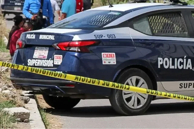 Un joven de Veracruz fue atacado por hombres armados en Puebla, lo que genera preocupación en la comunidad.