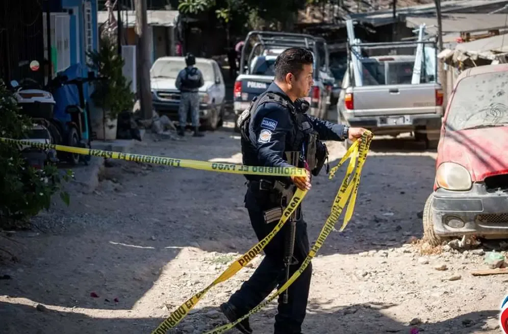 Dos hombres fallecieron y uno más resultó herido tras un ataque a balazos en la colonia Torres Alta, Tijuana.