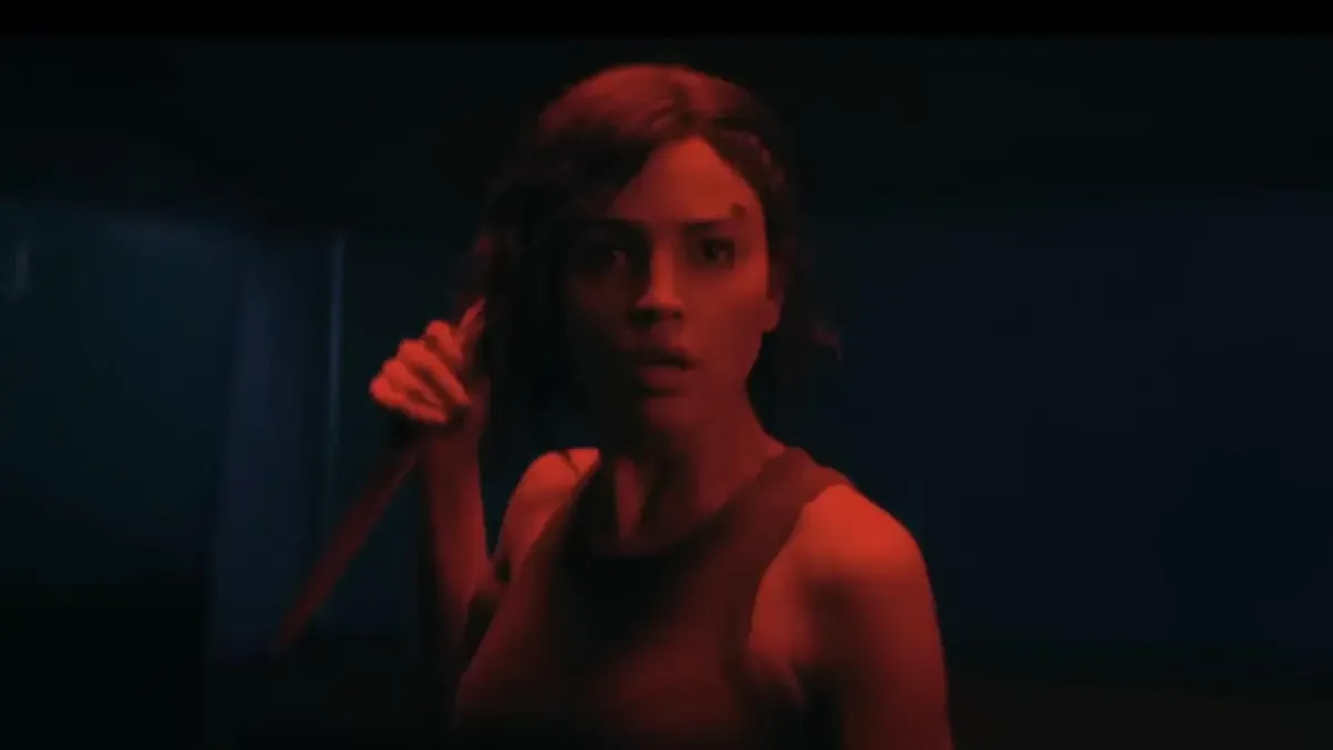 "La película ofrece una intensa experiencia de horror psicológico en un escenario espacial inquietante."