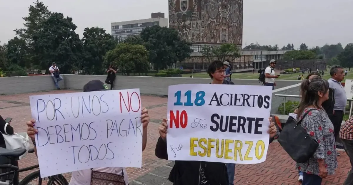Los aspirantes exigen claridad sobre el proceso de evaluación ante las irregularidades.