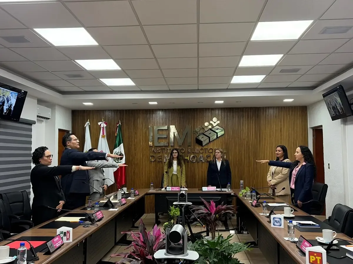 Los nuevos consejeros del IEM se comprometen a garantizar elecciones libres y transparentes en Michoacán.
