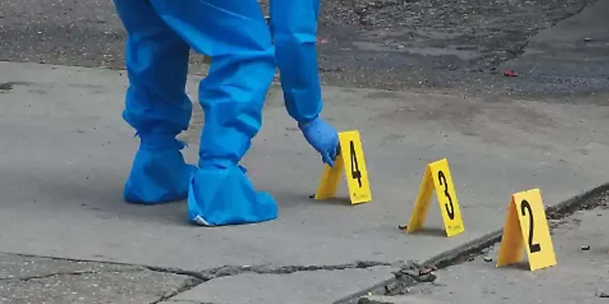 Ataque armado deja una víctima fatal y dos médicos heridos en Puebla.