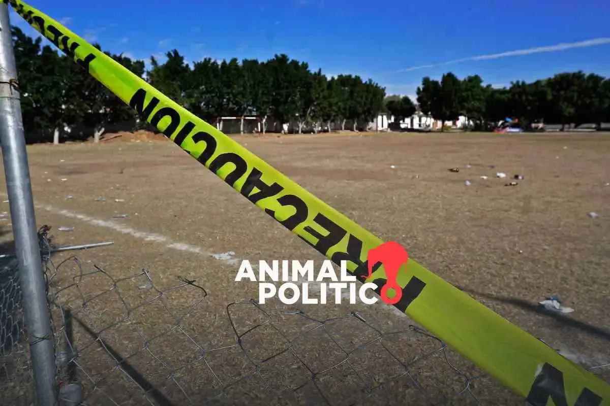 Ataque armado durante un partido de fútbol en Salamanca, dejando graves víctimas.