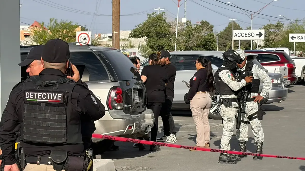 Disparos en un centro comercial generan preocupación sobre la seguridad pública en áreas familiares.