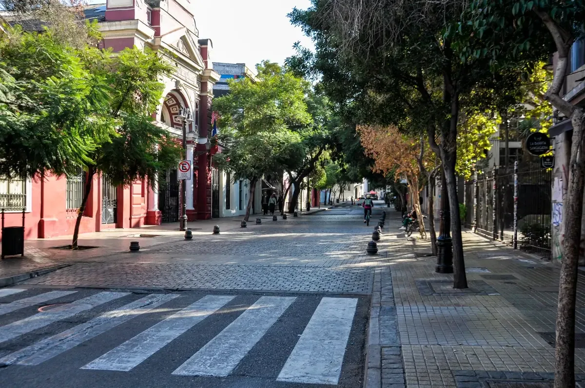 La violencia en el barrio Centenario preocupa a las autoridades tras múltiples incidentes.