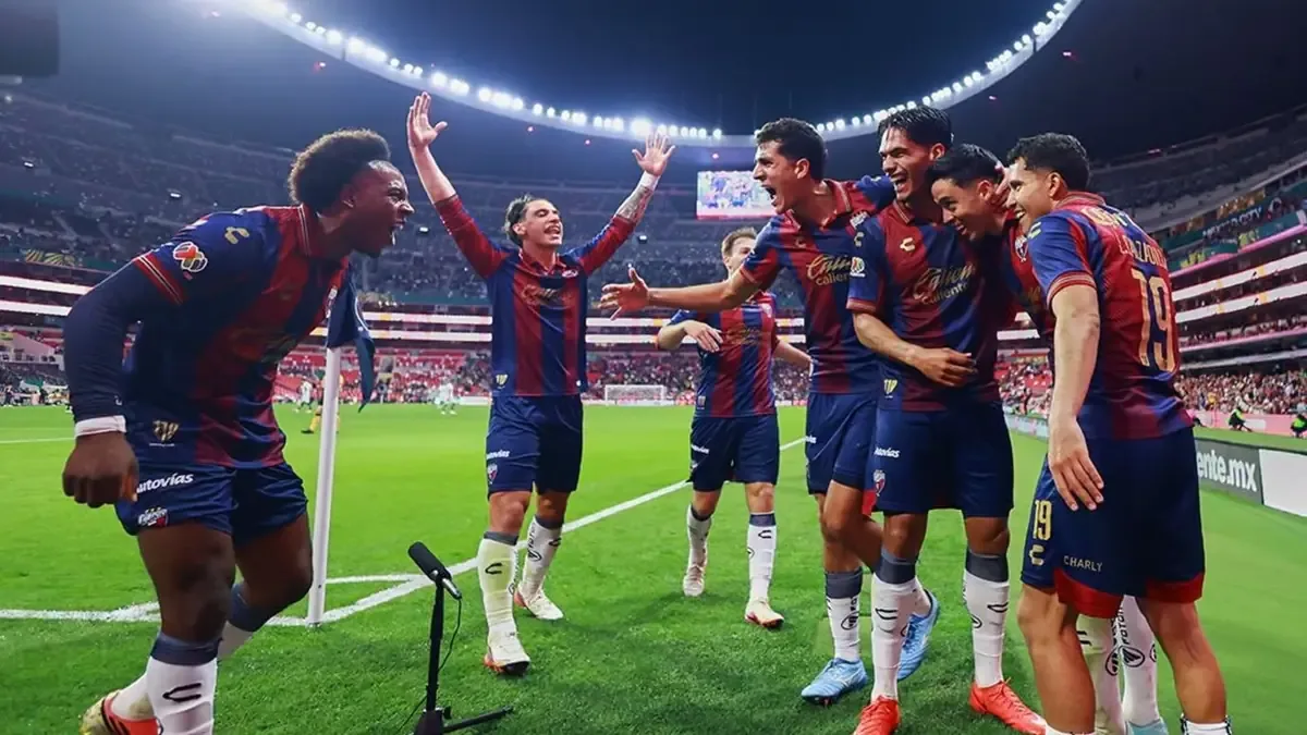 La victoria es imperativa para ambos equipos en su búsqueda por la Fiesta Grande del futbol mexicano.