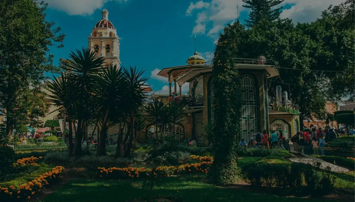 La celebración del Día de Muertos ofrece actividades gastronómicas y culturales en Atlixco.