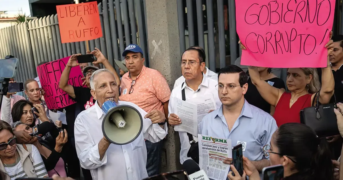 La extensa audiencia marca un hito en el nuevo sistema penal acusatorio y examina el caso de varios acusados.