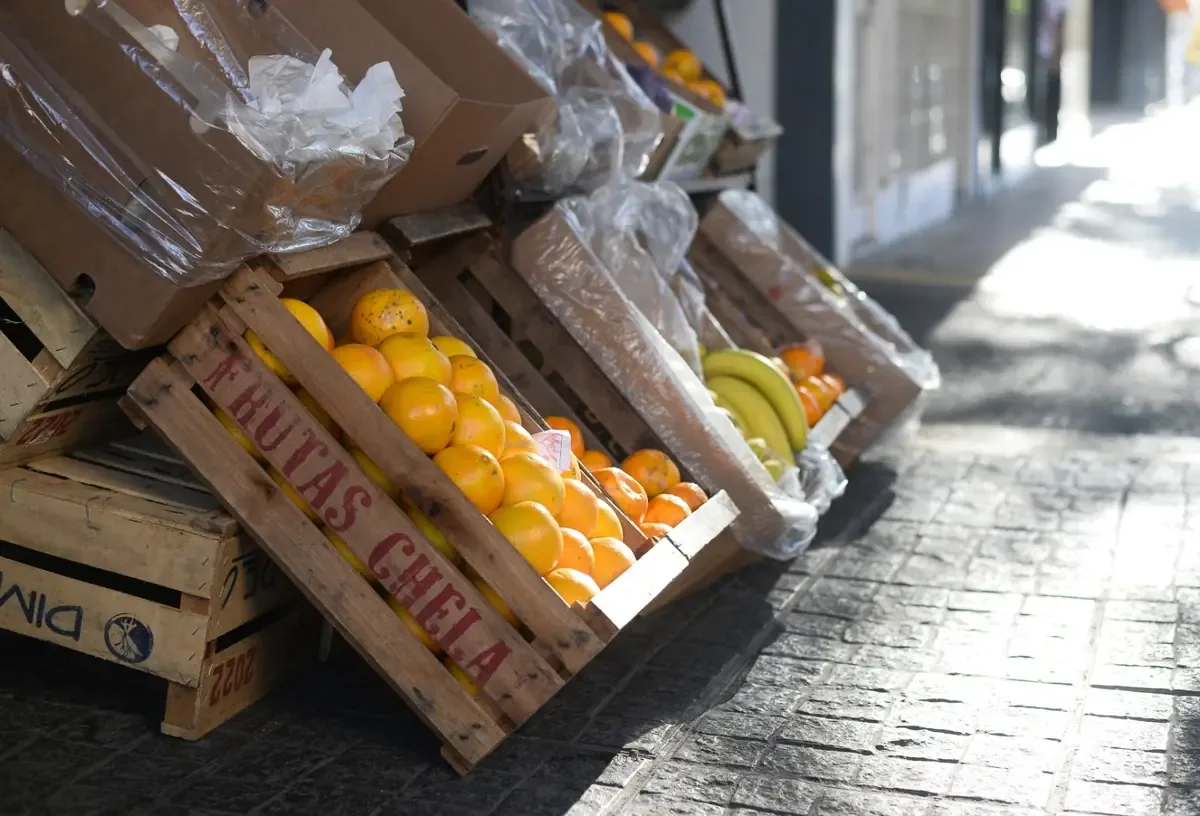 La Fundación FundPlata reporta un incremento de precios en alimentos, destacando cebolla y zanahoria.