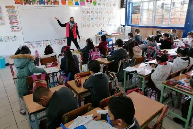 Este ajuste salarial busca reconocer el trabajo de maestras y maestros en el país.
