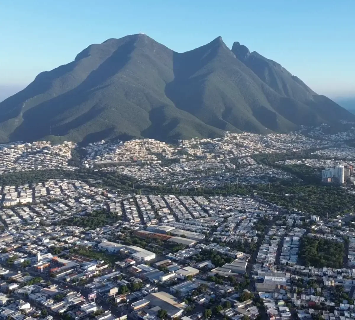 Aumento en precios refuerza la competitividad de Monterrey como centro industrial.