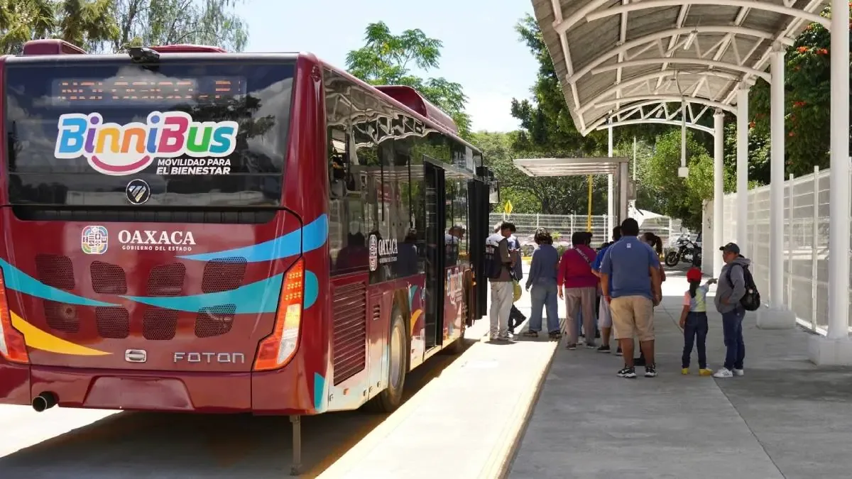 Los usuarios que paguen en efectivo deberán cancelar 10 pesos a partir de hoy.