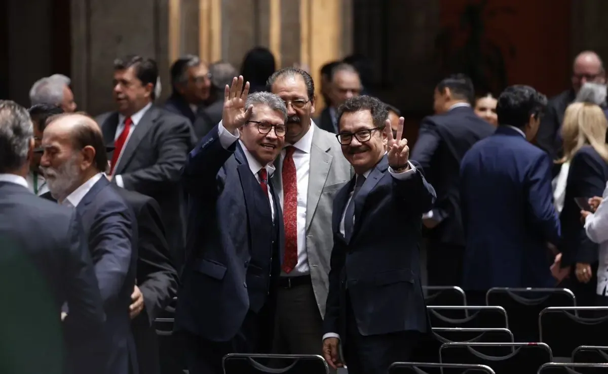 Durante el evento se celebraron los logros en seguridad, salud y educación; ausentes fueron figuras clave del partido.