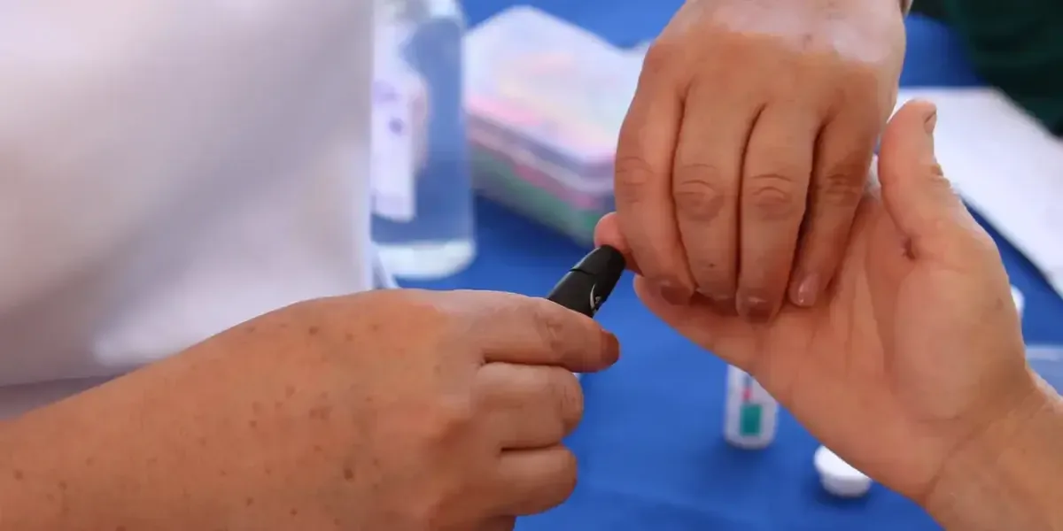 La doctora Ana Rebeca Palacio destaca la importancia del autocuidado para prevenir enfermedades y mejorar el bienestar.