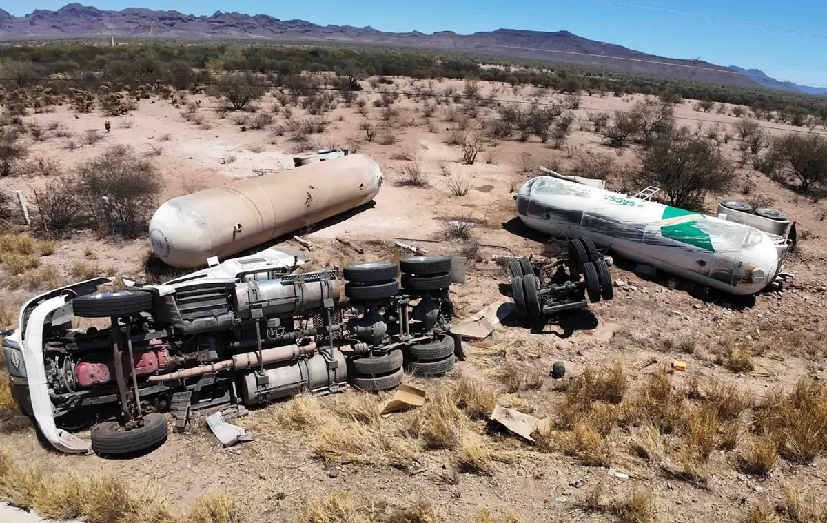 Autoridades activan protocolos de emergencia tras el incidente en la carretera Guaymas-Hermosillo.