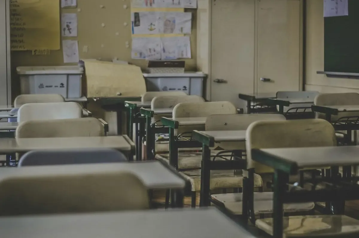 Autoridades educativas confirman la continuidad de clases a pesar de la inseguridad.