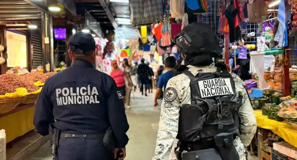 Autoridades implementan medidas para garantizar la seguridad en Oaxaca de Juárez.
