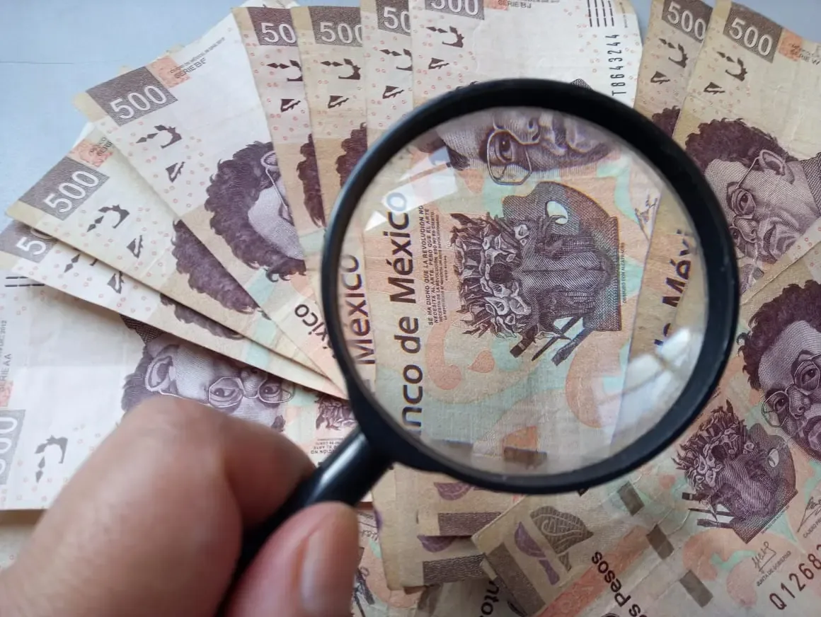 Exfuncionarios municipales son señalados por manejos irregulares de recursos públicos.