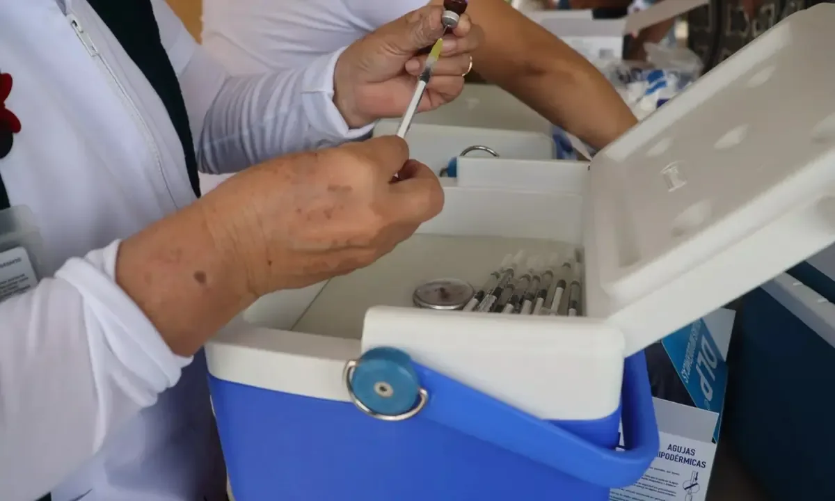 Autoridades planean aplicar entre 500 y 600 dosis diarias para combatir el sarampión y otras enfermedades.