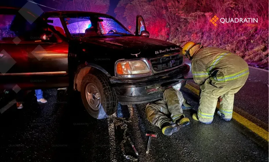Autos involucrados en los accidentes en la carretera México-Acapulco.