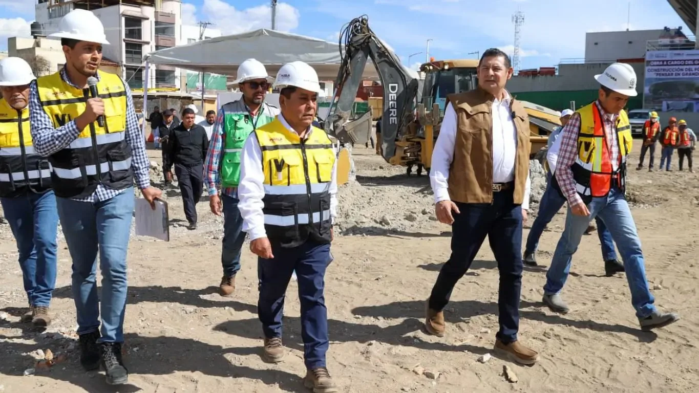 Avance en la construcción del Forum en Puebla, respetando el patrimonio histórico.