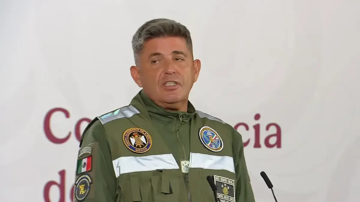 La SEDENA informa sobre el progreso de rutas clave que beneficiarán a millones en la zona central del país.