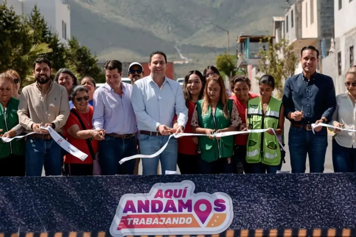 La entrega de pavimento asfáltico busca mejorar la movilidad en colonias de la ciudad.