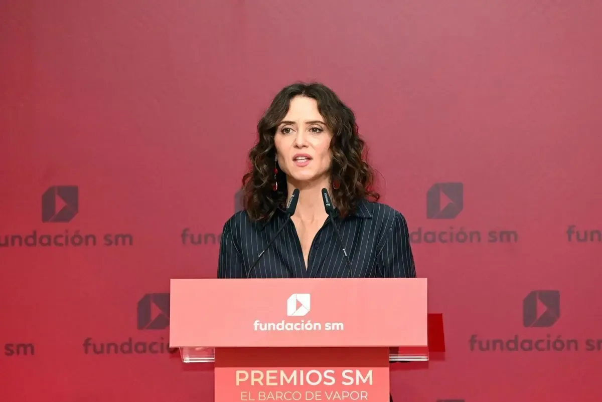 La presidenta de Madrid asegura que Sánchez ordenó boicotear su visita.