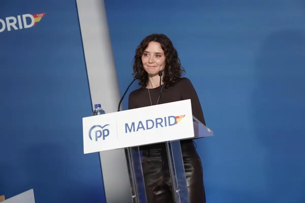 La presidenta de Madrid asegura que el PP debe estar en campaña continua para ganar las elecciones de 2027.