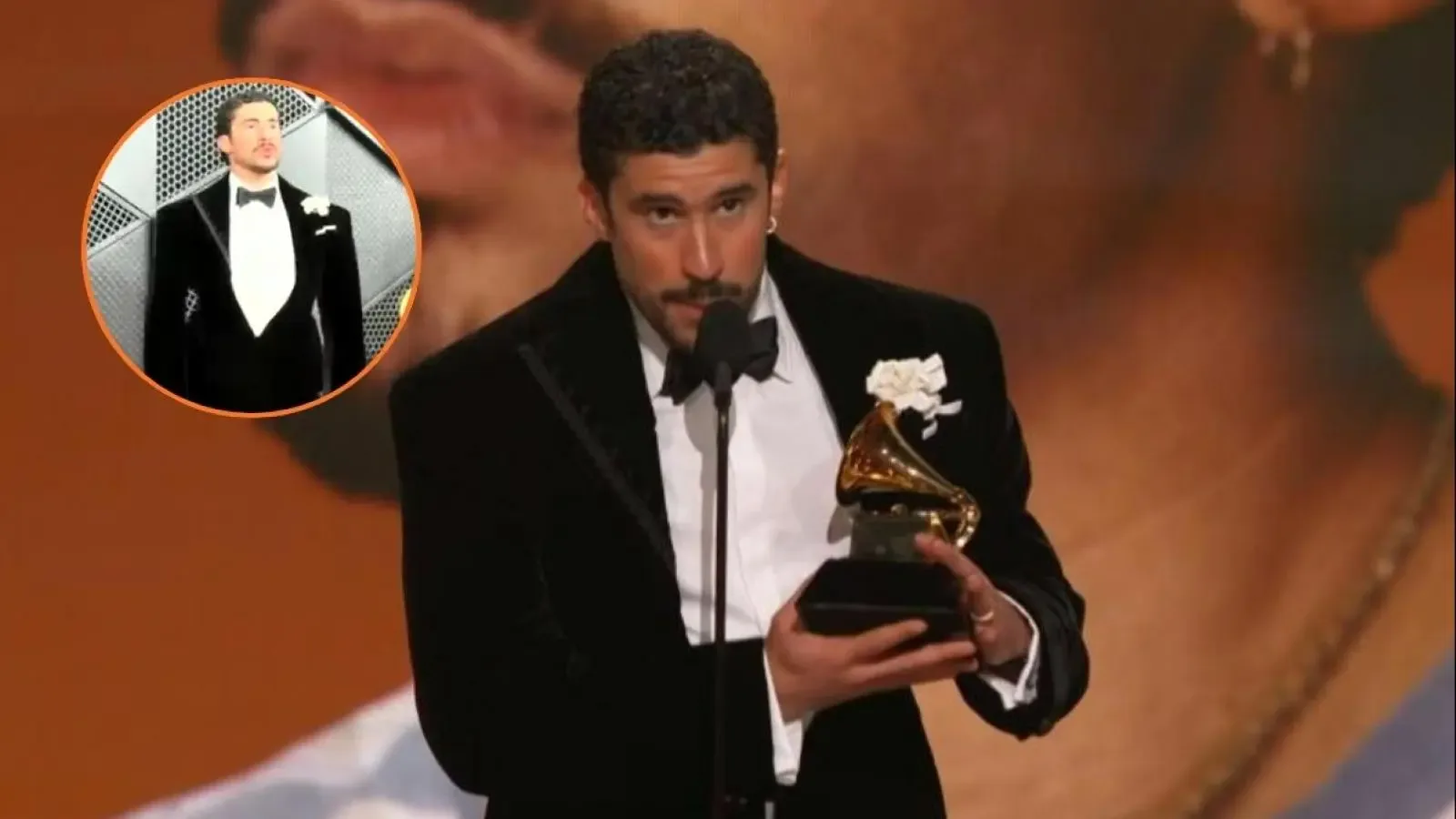 Bad Bunny en los Premios Grammy 2026, generando controversia por su vestimenta.