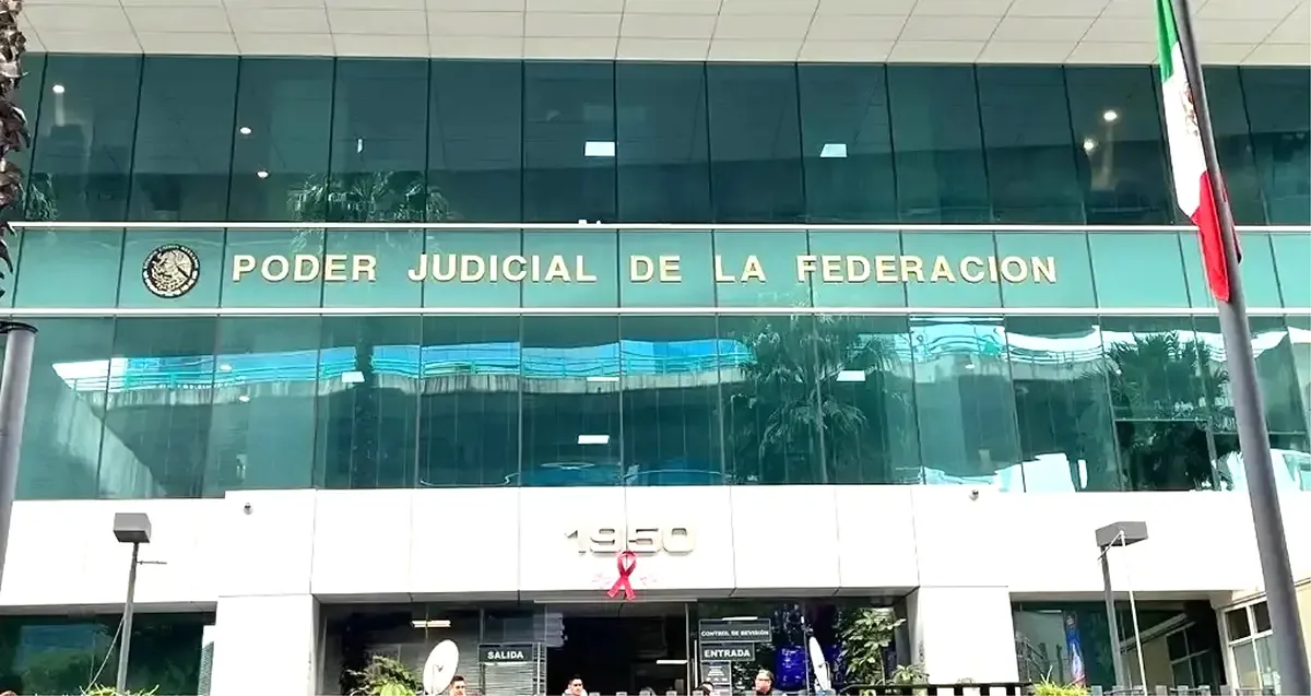 La circular evidencia un sistema que controla la voz pública de los jueces en la región.