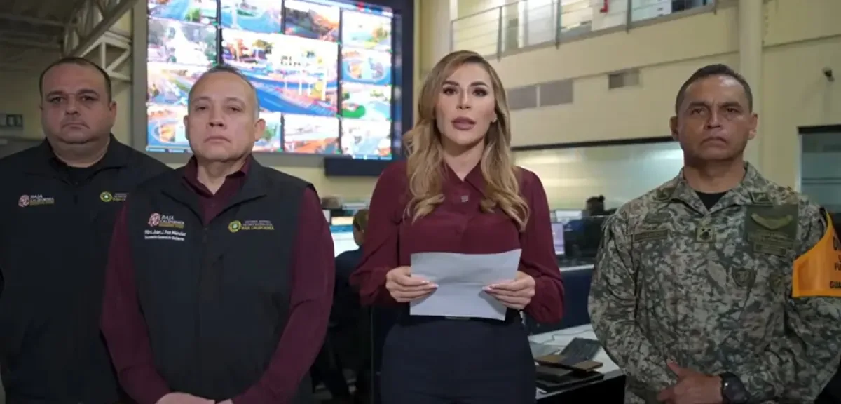 La tormenta Rachel causa estragos en Ensenada y San Felipe, donde se realizan operativos de rescate.
