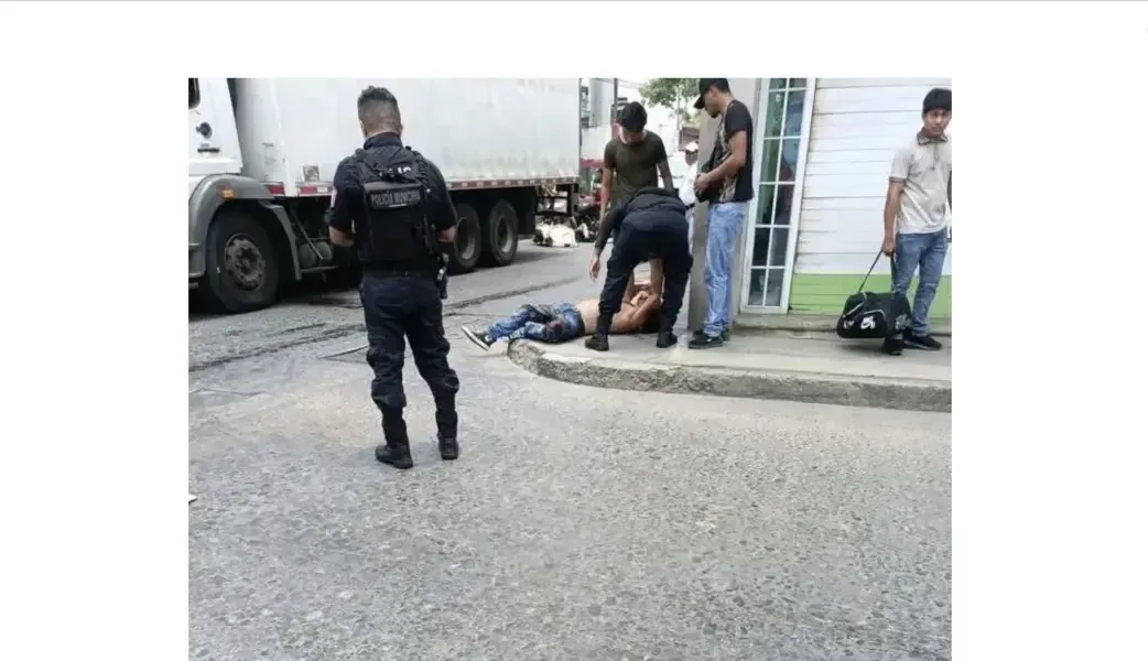 Un ataque armado en un negocio local genera temor y movilización de seguridad.