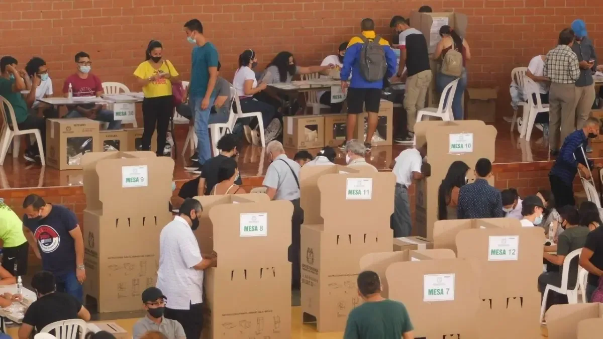 Más de 3.7 millones de ciudadanos votaron en un ambiente de tranquilidad.