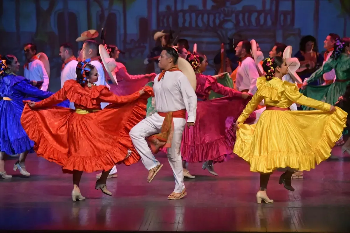 La celebración involucra a 15 agrupaciones y más de 350 bailarines.