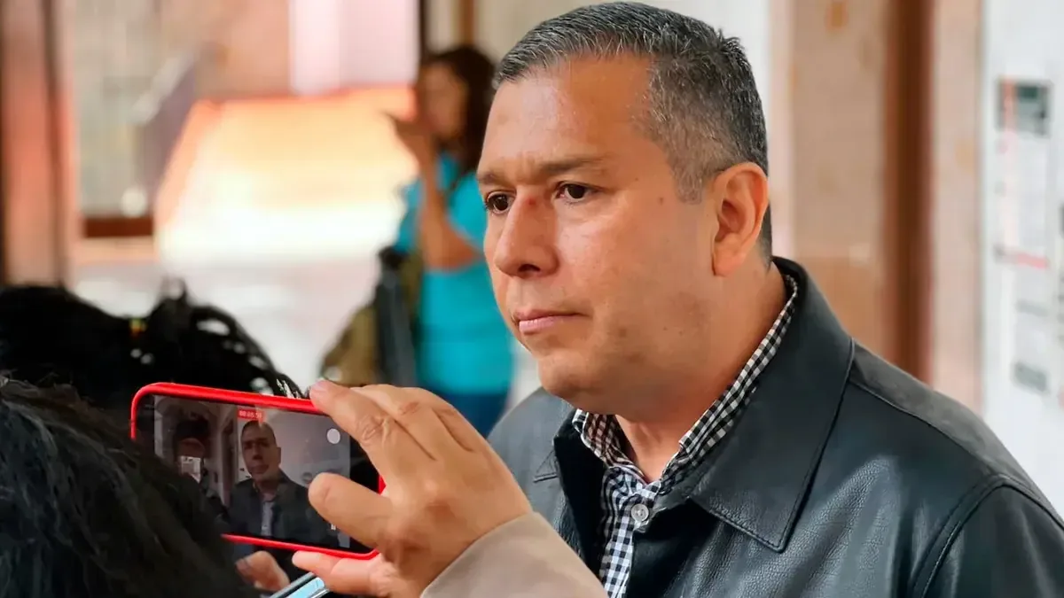 El diputado asegura que la seguridad se mejora con instituciones fuertes y no eliminando responsabilidades municipales.
