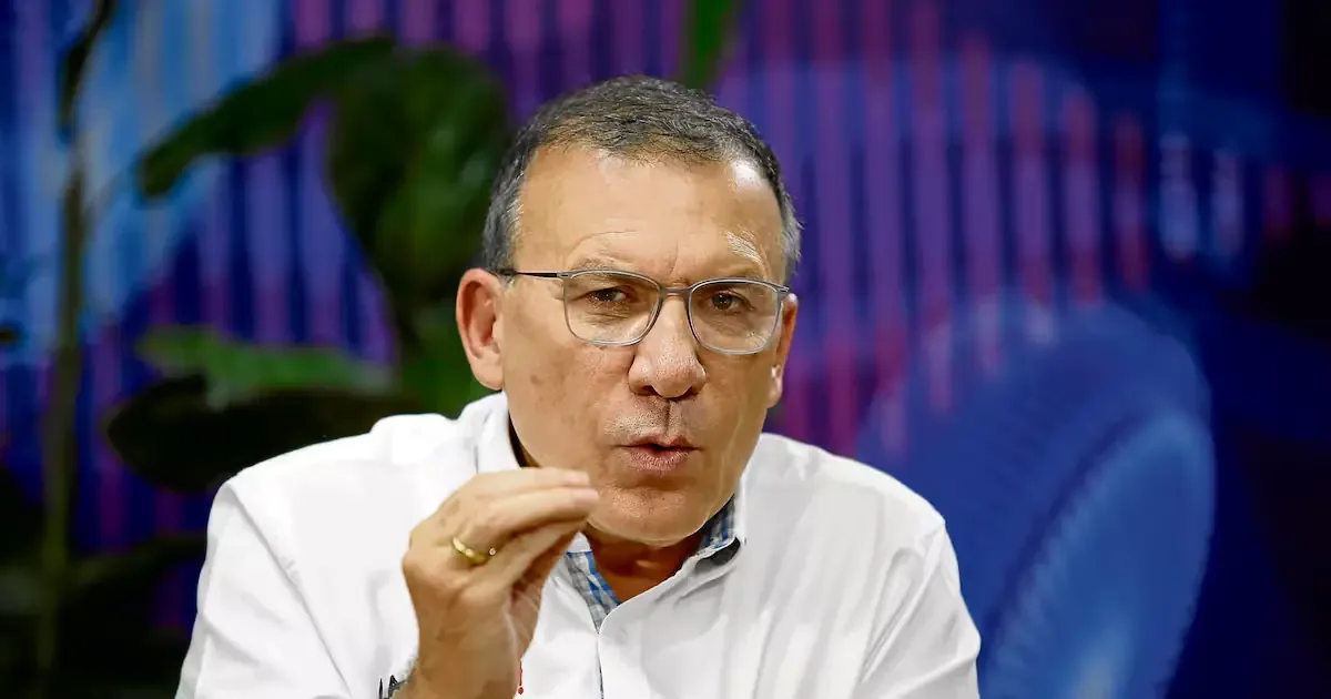 El exsenador ha expresado su apoyo hacia la campaña de Iván Cepeda.
