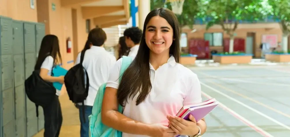 La colocación de certificados busca fortalecer la infraestructura educativa en todo el país.
