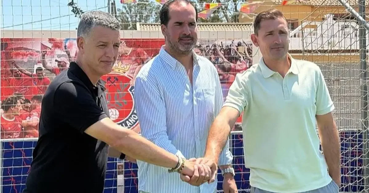 Juan Carlos Rodríguez Belencoso inicia una nueva etapa en el club tras cambios en la dirección y propiedad.