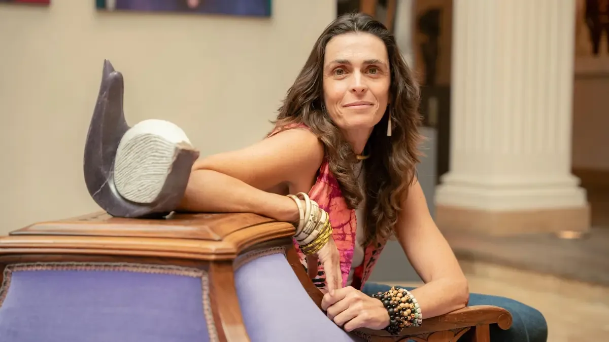 La fundadora de Mdjem busca transformar la percepción de África mediante la danza y el viaje.