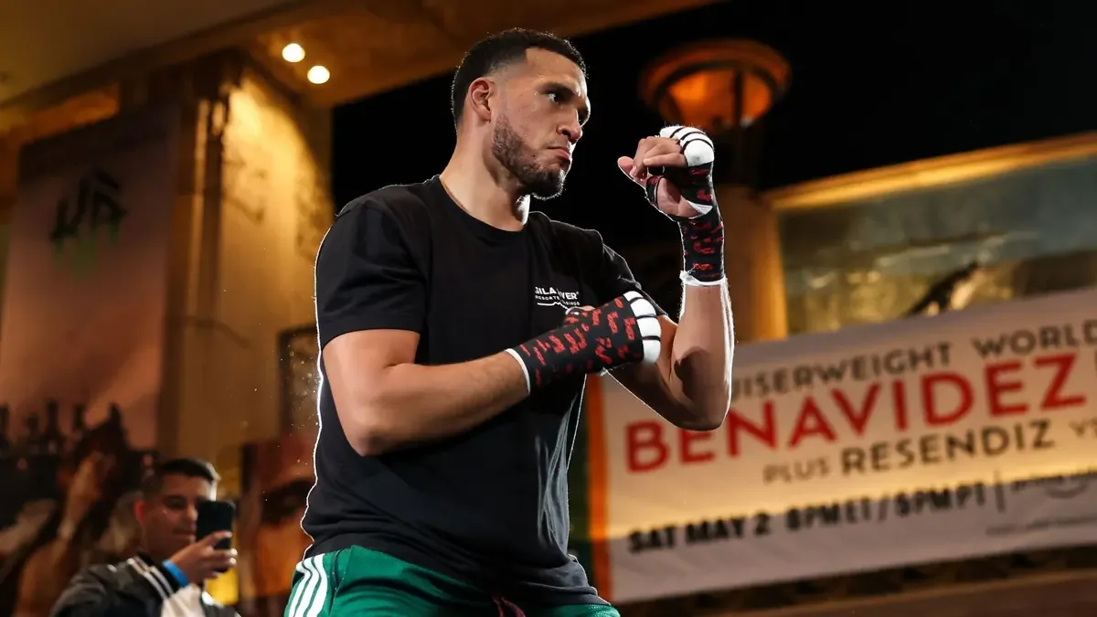 Benavidez busca hacer historia al convertirse en campeón en tres divisiones.