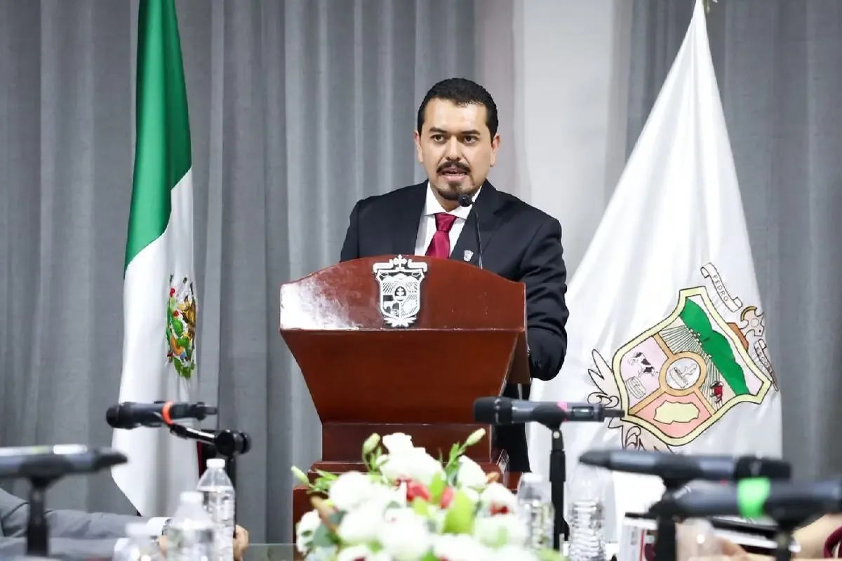 Beto Nava enfatiza la importancia de una planeación territorial responsable para el crecimiento del municipio.