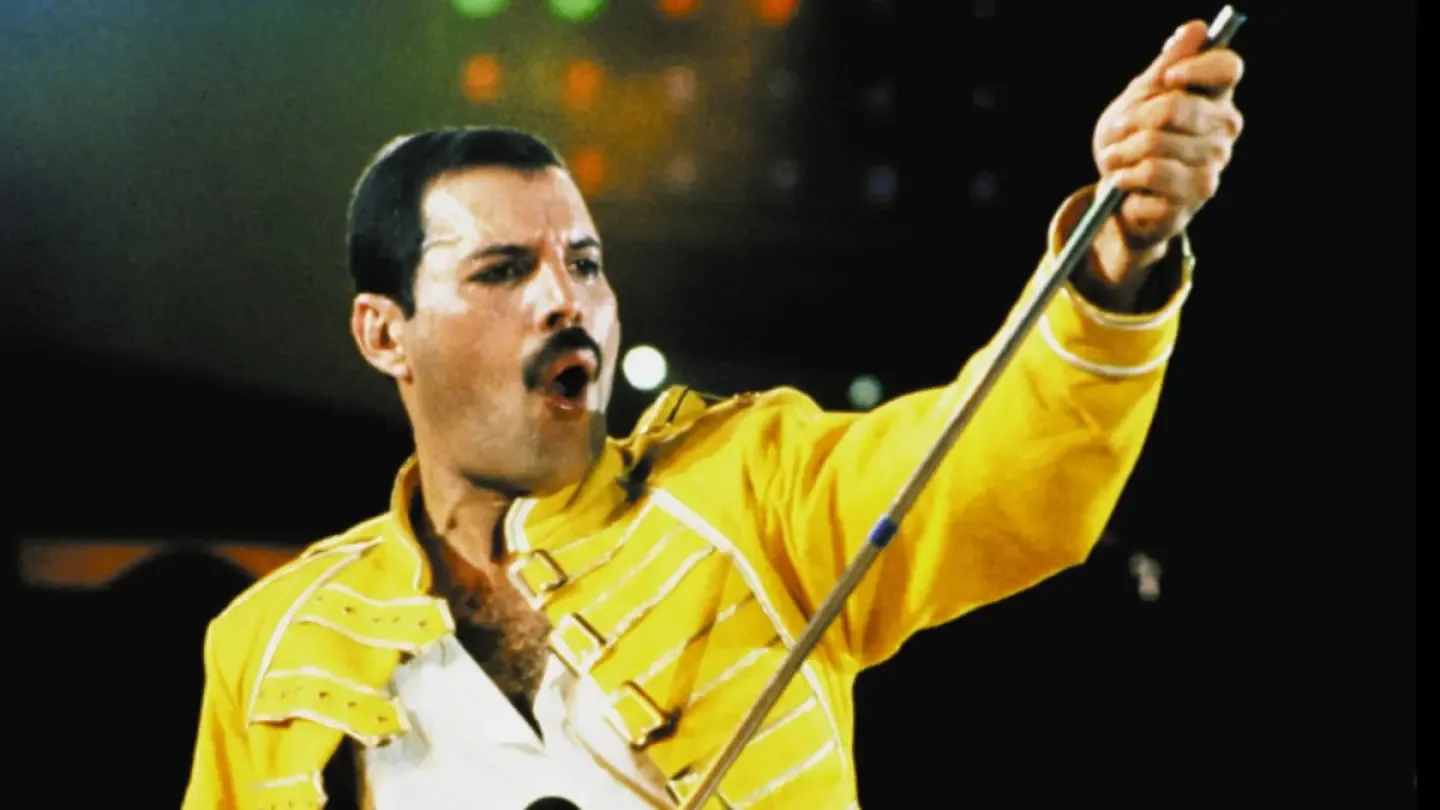 Bibi, hija secreta de Freddie Mercury, en la intimidad familiar.