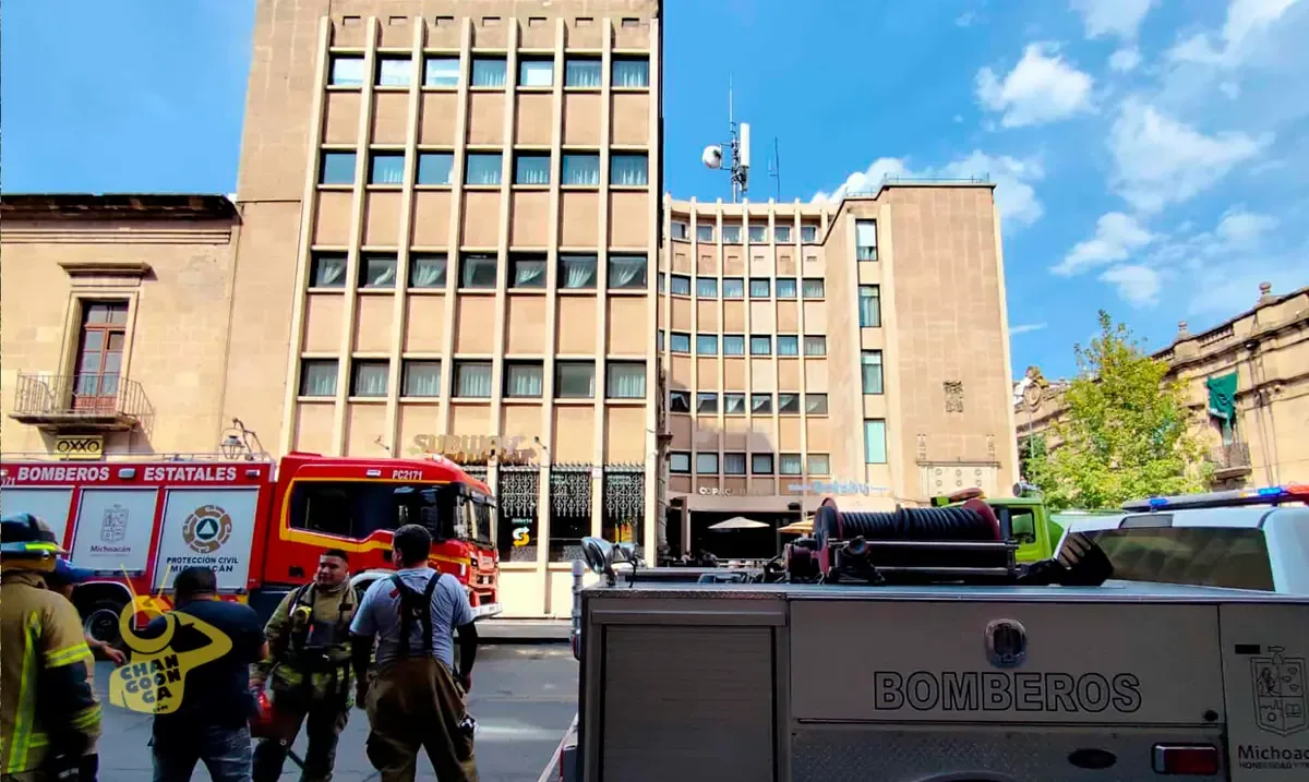 Bomberos de Michoacán atendieron un conato de incendio en la cocina del hotel, evitando mayores daños y sin registrar heridos.